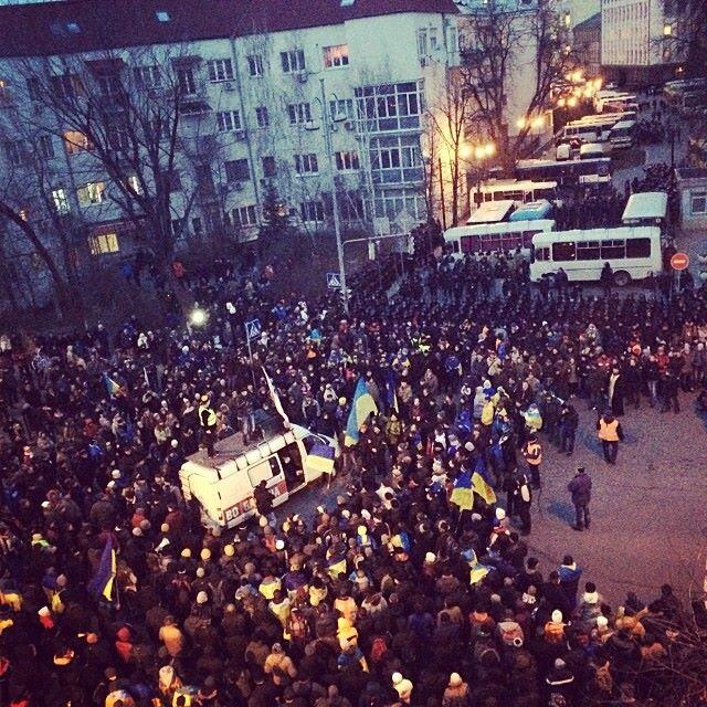 BakdmbZCIAEni0h